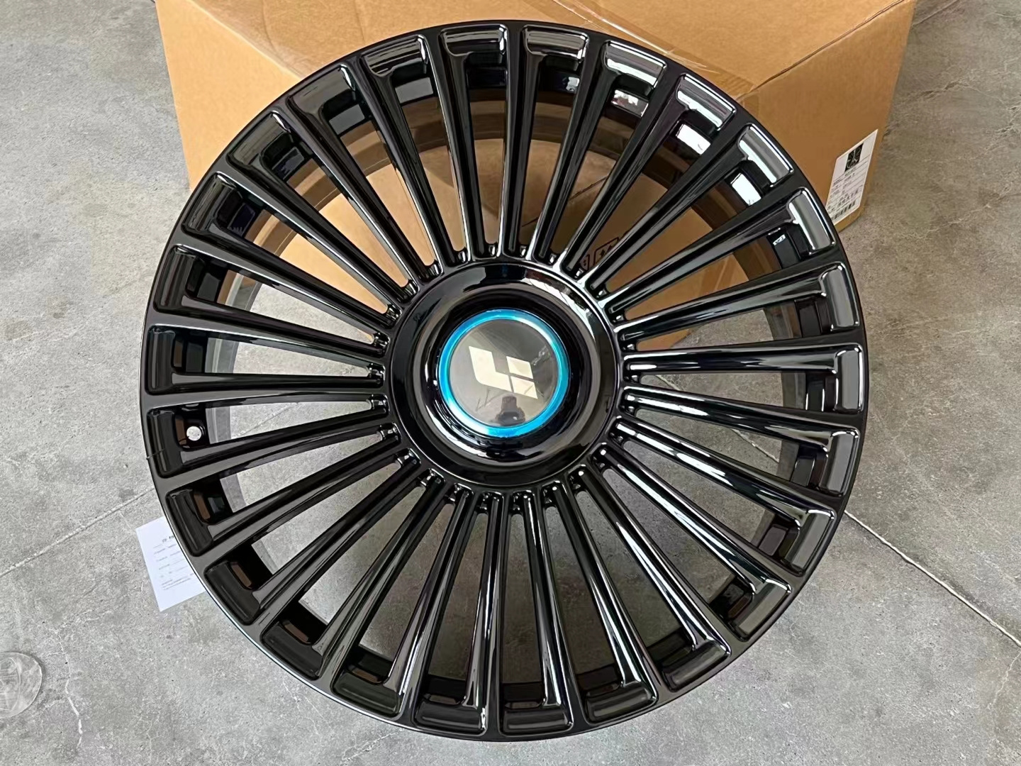 Custom Size Lixiangf Wheel 18 19 21 22 5x112 5x114.3 5x120 Wheel Customized 22 Inch Black Rims 5x120 for Li L8