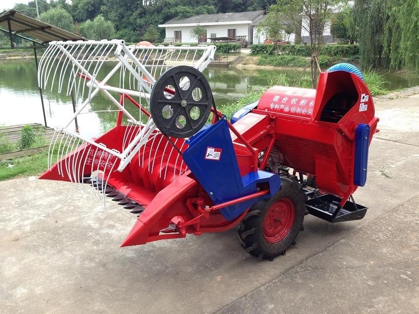 Mini rice/wheat combine harvester in sri lanka