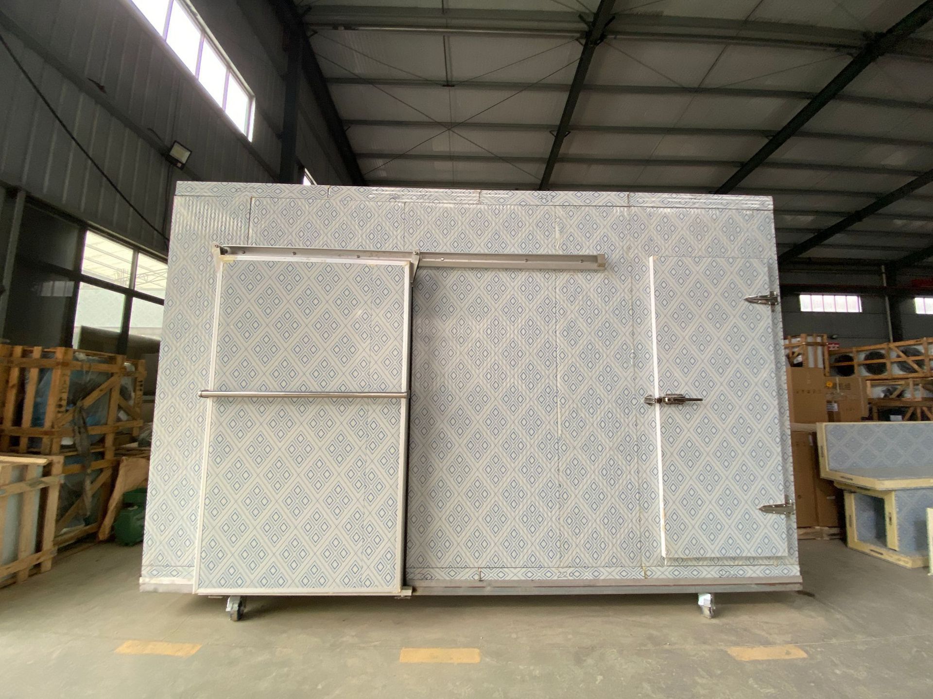 Factory direct solar powered coldroom mini cold storage room for preserving fresh vegetables