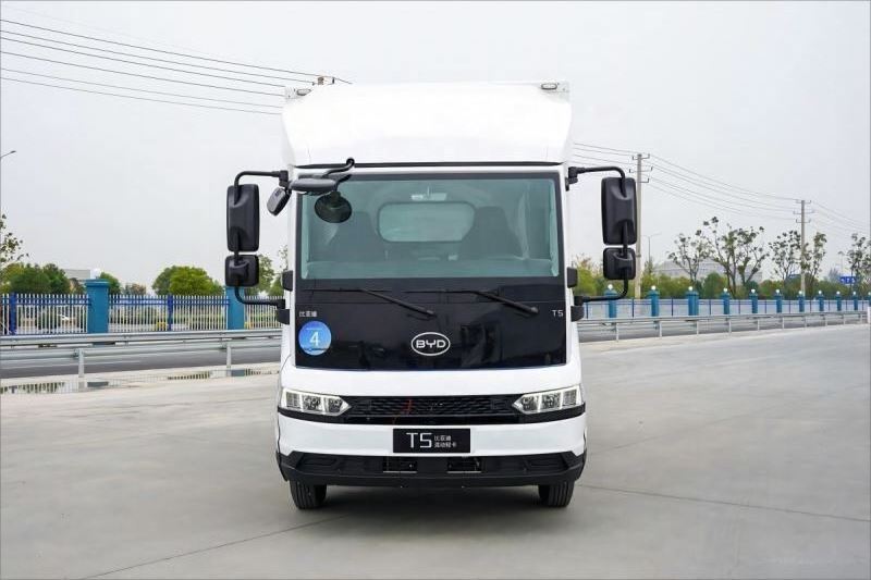 Logistics vehicle express delivery vehicle  ultra long endurance 1000KM blade battery  Chinese brand BYD T5 hybrid 2024 new car