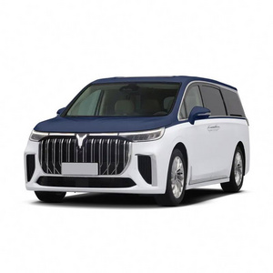 2023 New Model VOYAH Dreamer 7 Seats Luxury Seating EV Car MPV Dongfeng Voyah 4WD Electric Cars For Family Or Business Car