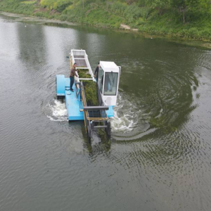 River cleaning machine/water collect floating garbage Mowing aquatic reed cutting boat