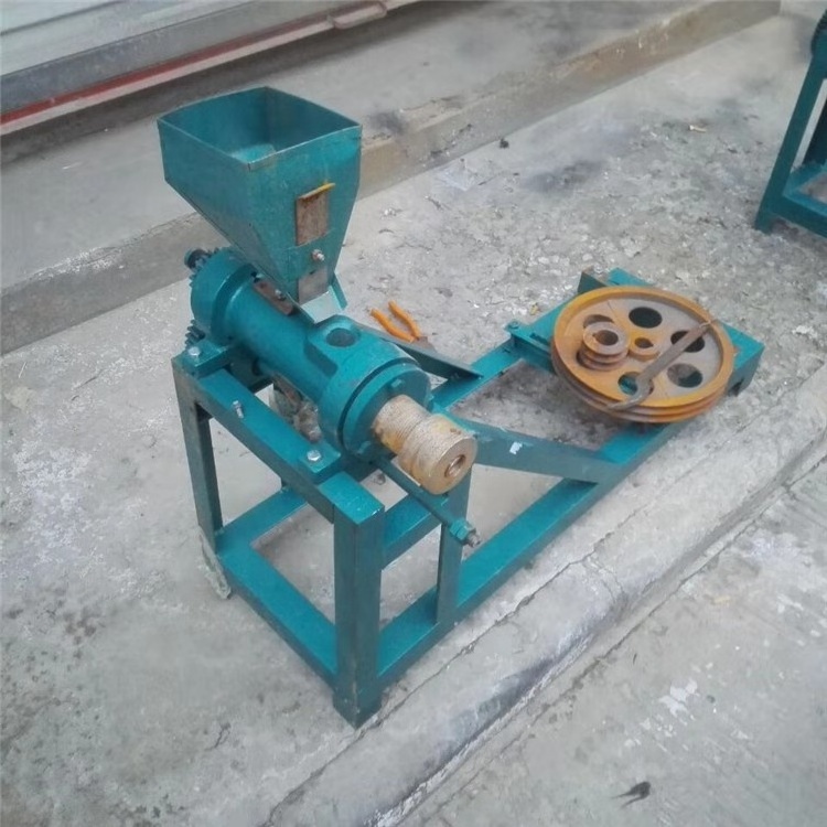 Diesel Engine Floating Fish Feed Pellet Machine / Fish Feed Pellet Extruder Machine