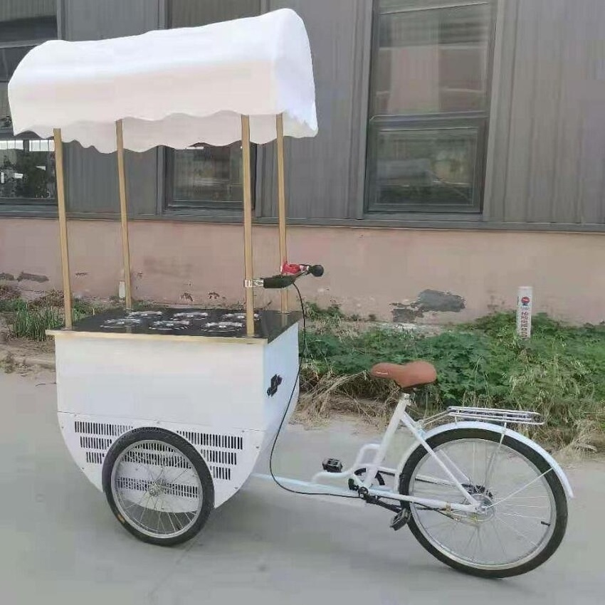 Beach Popsicles, tricycles for ice cream sales, summer ice cream sales carts by the sea