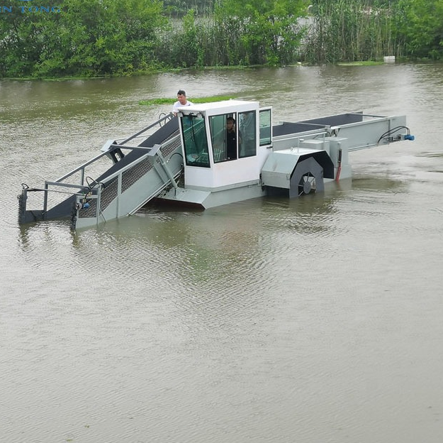 River cleaning machine/water collect floating garbage Mowing aquatic reed cutting boat