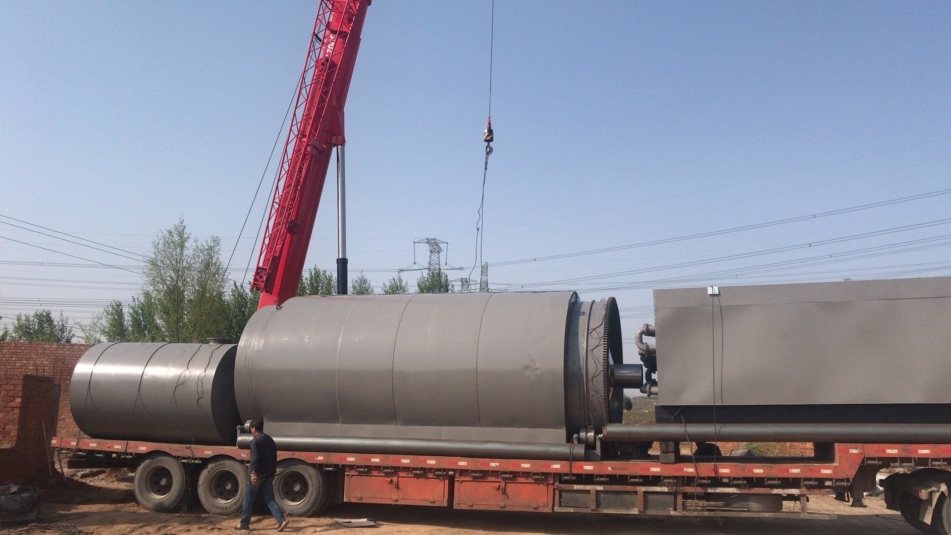 Factory Price 10TPD Waste Plastic/Tyre Pyrolysis to get Fuel Oil Plant