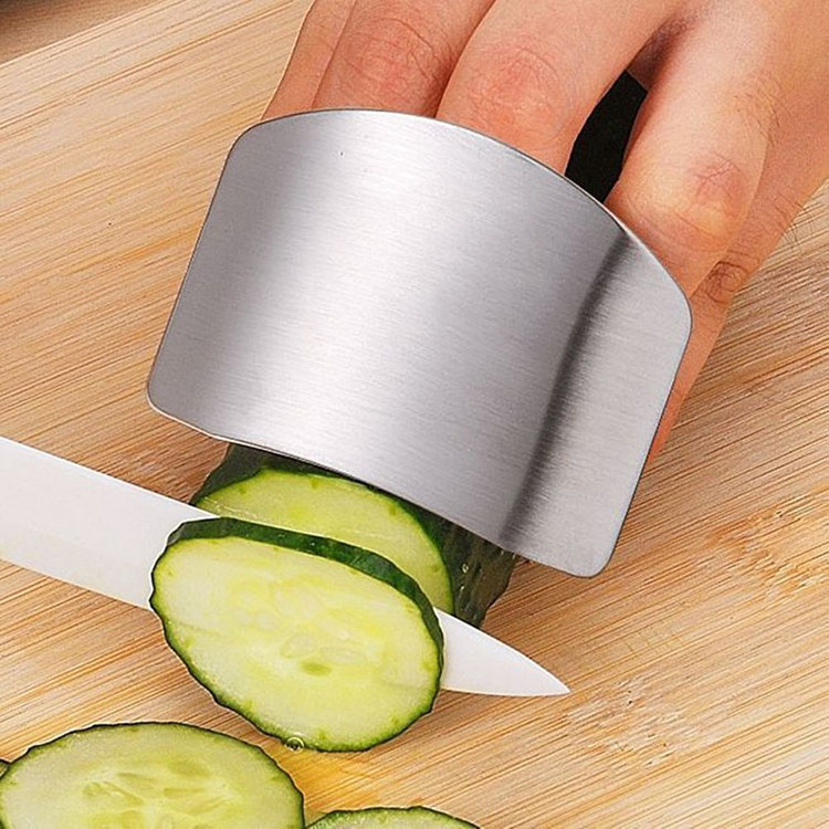 New Design Kitchen Cooking Tool Smart Kitchen Accessories Stainless Steel Cutting Finger Hand Guard Protector Slice Shield