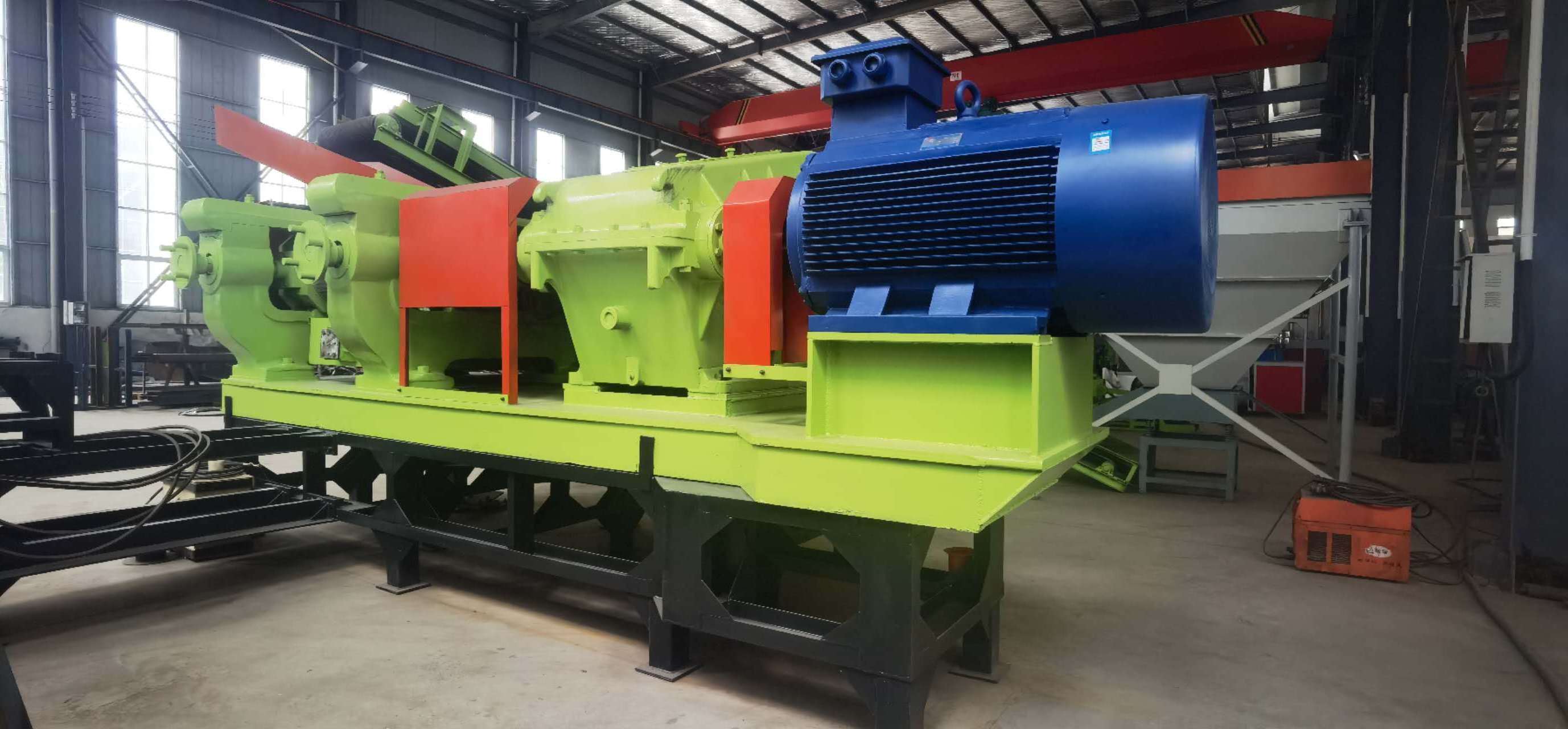 Truck tire cutter machine  ce certified waste tire recycling mechanism to make rubber block cutting machine