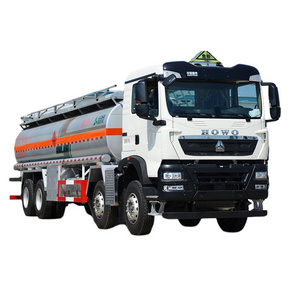 New Sinotruk Fuel Tanker Truck Howo 8X4 30000 Liters Oil Tank Truck