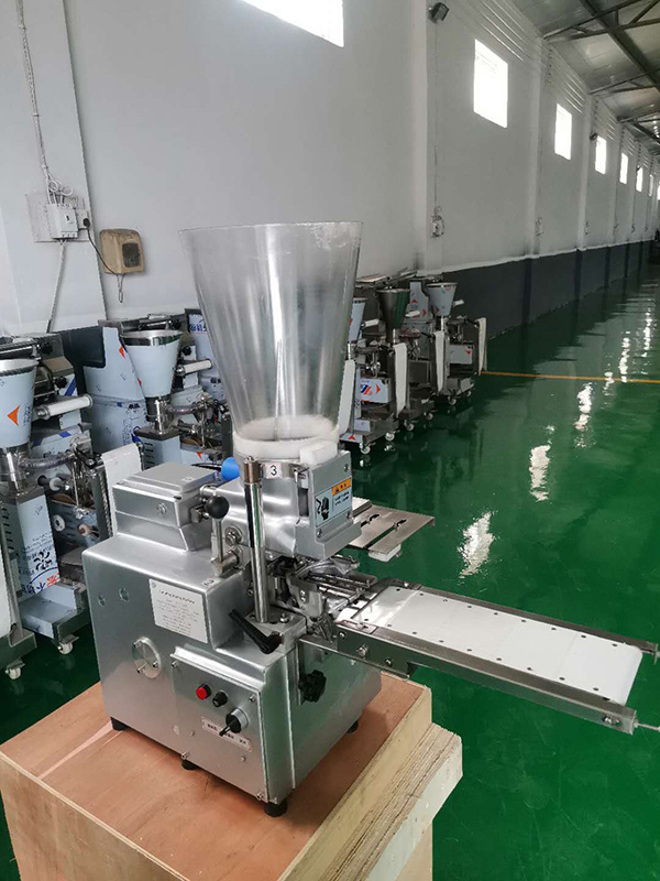 New design boiled making chinese dumpling maker china momo machine automatic japanese gyoza wrapper machine