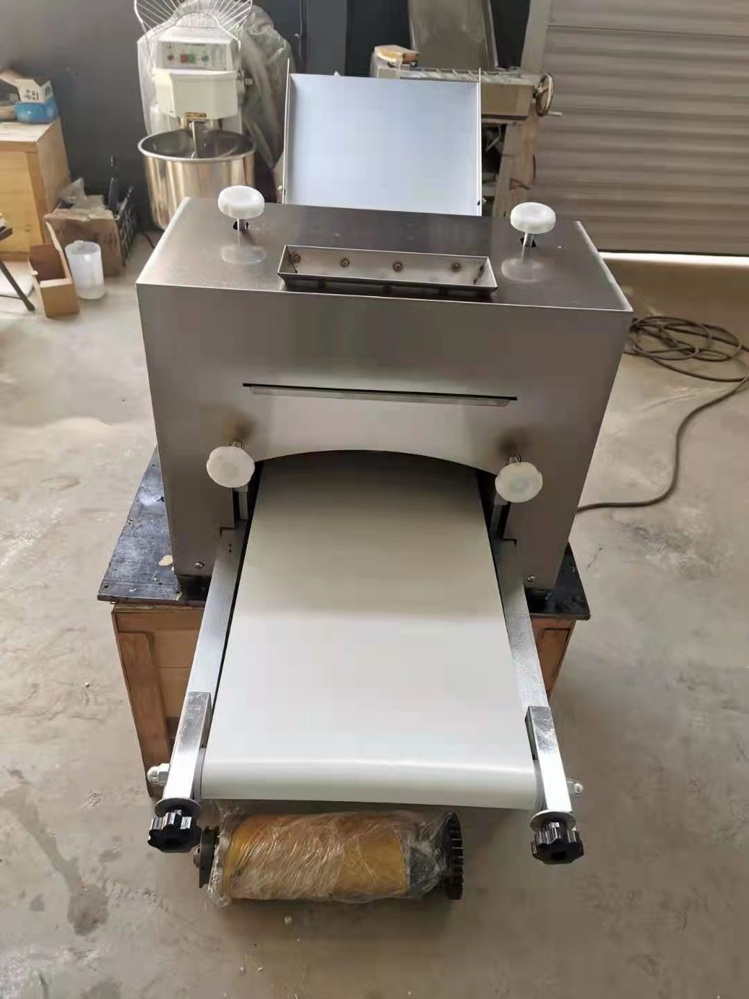 mini pizza dough forming gyozawrapper sheet making sheeter machine