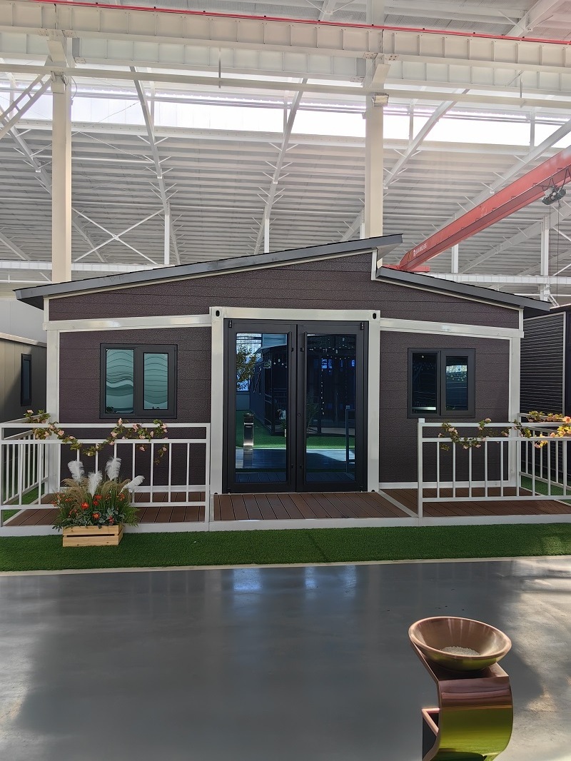 40 Ft Wholesale Luxury Portable 3 Rooms Prefabricated House Shipping mobile expandable prefab  Container Homes for sale