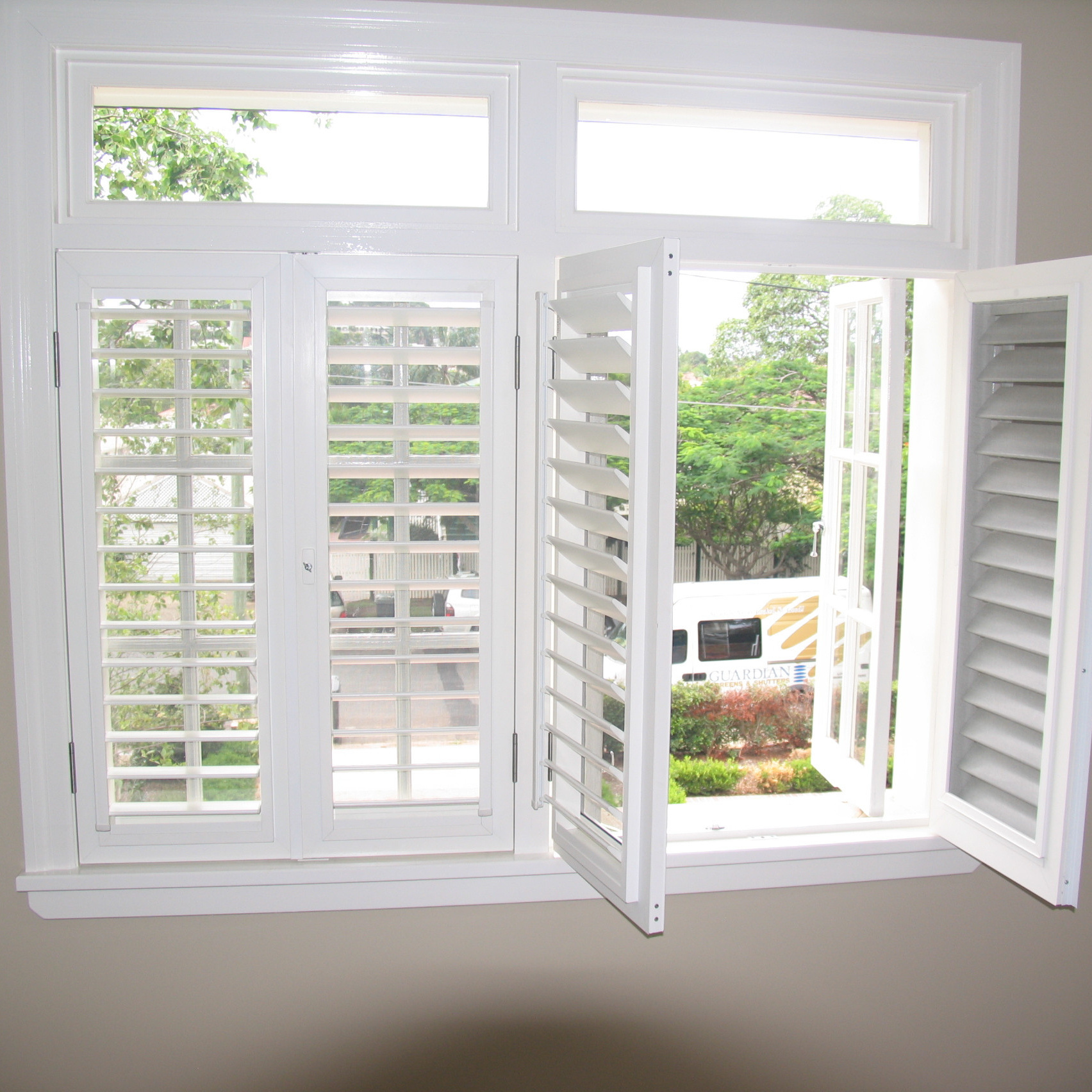 AS2047 TOMA Louvered Pergola Aluminium or PVC Wood Roller Blind Louver Window Plantation Shutters rolling shutter window