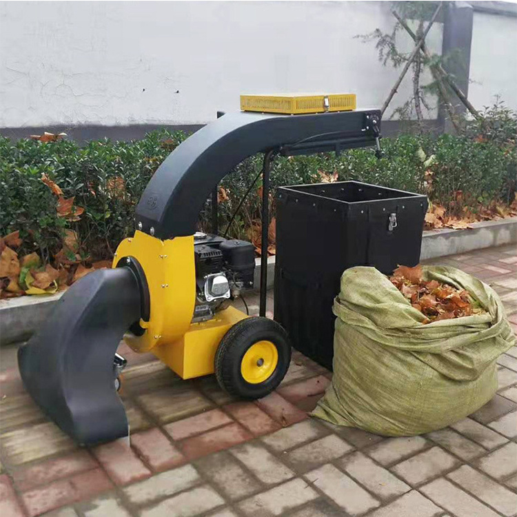 Hot sale Self-propelled road leaf suction machine Leaf Vacuum Blower Suction machine for road Cleaning