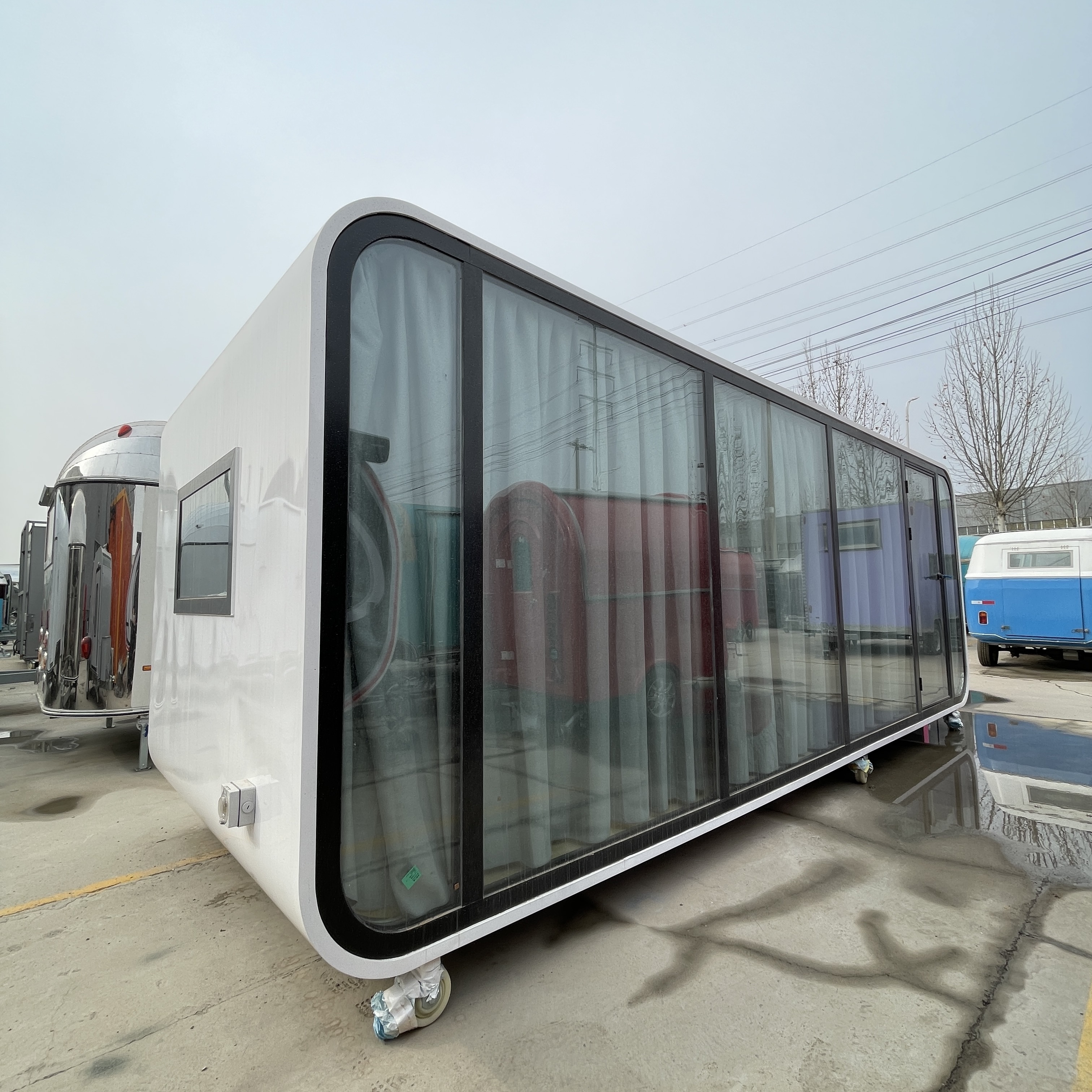 China Customized 20 40ft Luxury Prefabricated Container Houses Modern Expandable Mobile Prefab Homes For Sale