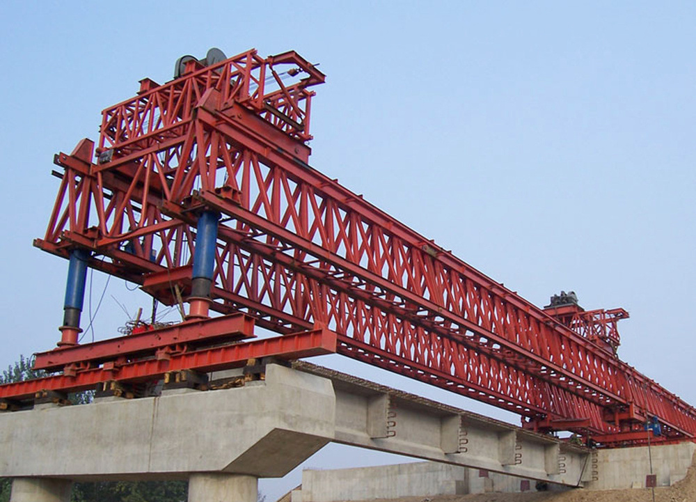 Underslung segmental launching gantry bridge launcher equipment for bridge construction