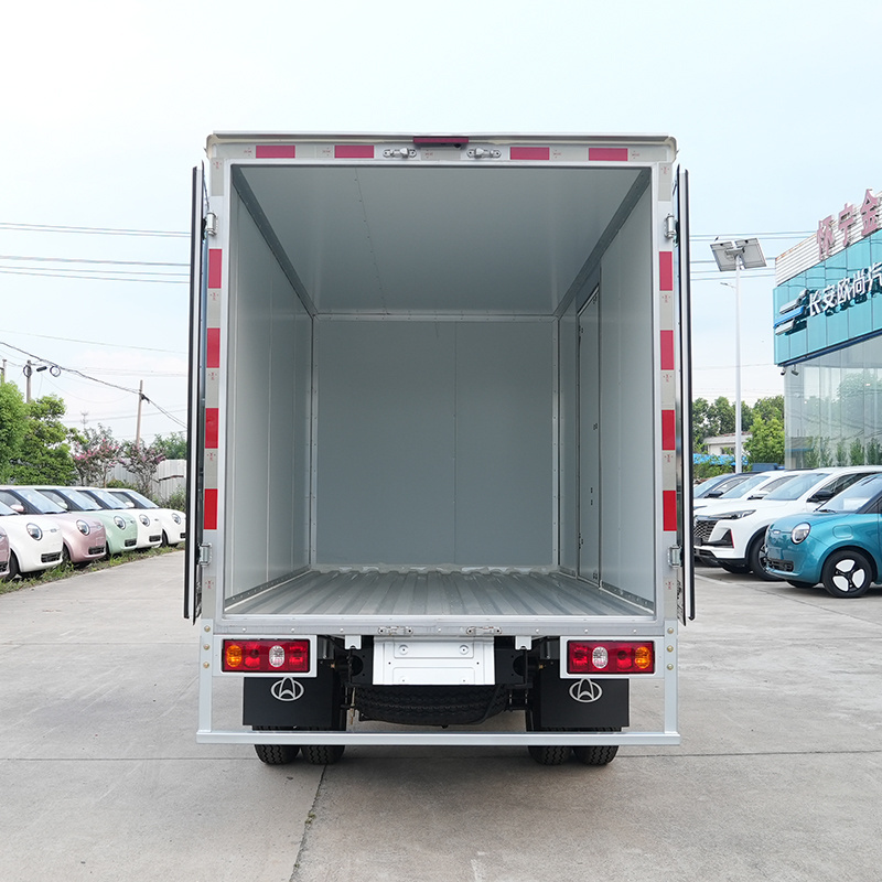 Box truck mini truck freight 2 * 4 gasoline # 92 Chang'an low-priced market transport vehicle