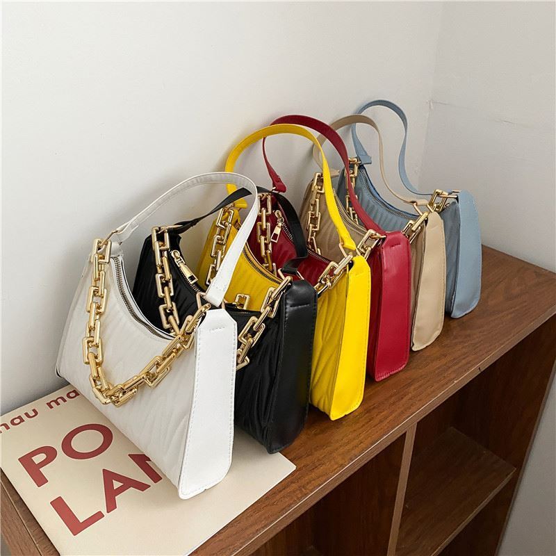 PU Leather Chain Shoulder Bag 2022 Zipper Embossed Underarm Bag