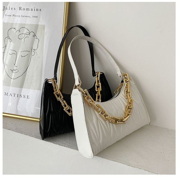 PU Leather Chain Shoulder Bag 2022 Zipper Embossed Underarm Bag