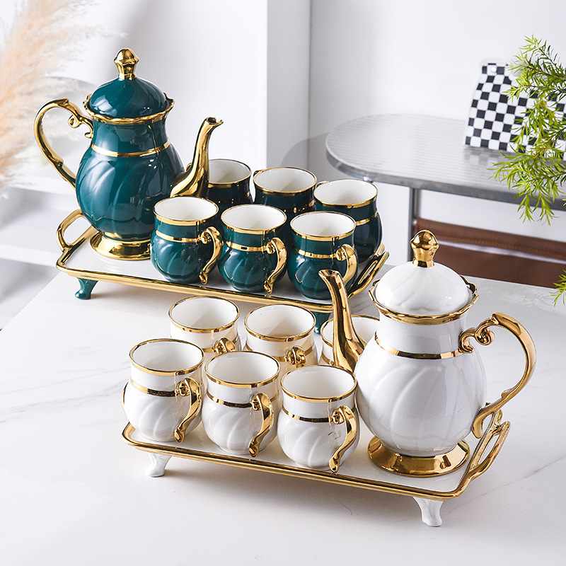 wholesale Arabic golden porcelain tea cup and saucer set with porcelain bone china ceramic teapot set ceramic gold coffee mugs