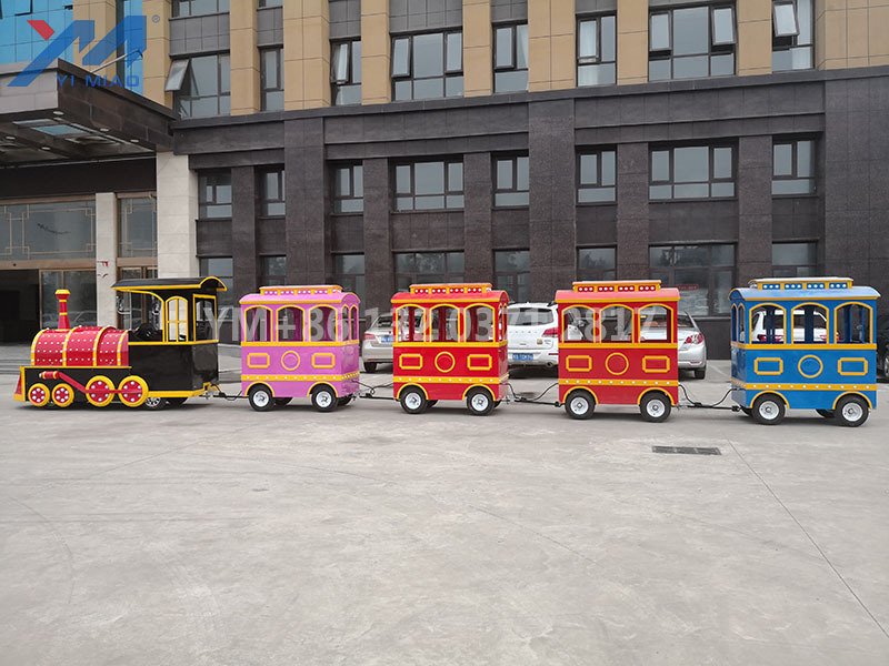 Chinese Popular Amusement Park Rides Battery Electric Mini Vintage Classic Wattman Trackless Train For Sale