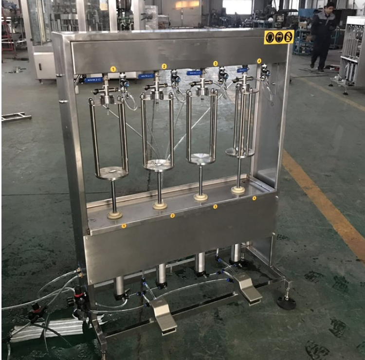 Beer Carbonated Soda Filling Filler Machine Bottle Washing Counter Pressure Filler Lemonate Filling Machine