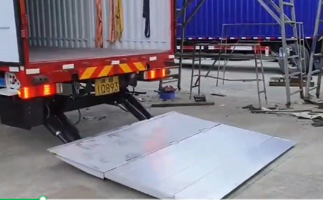 Hot selling beneath foldable Truck tail lift hydraulic aluminum truck tail gate lift