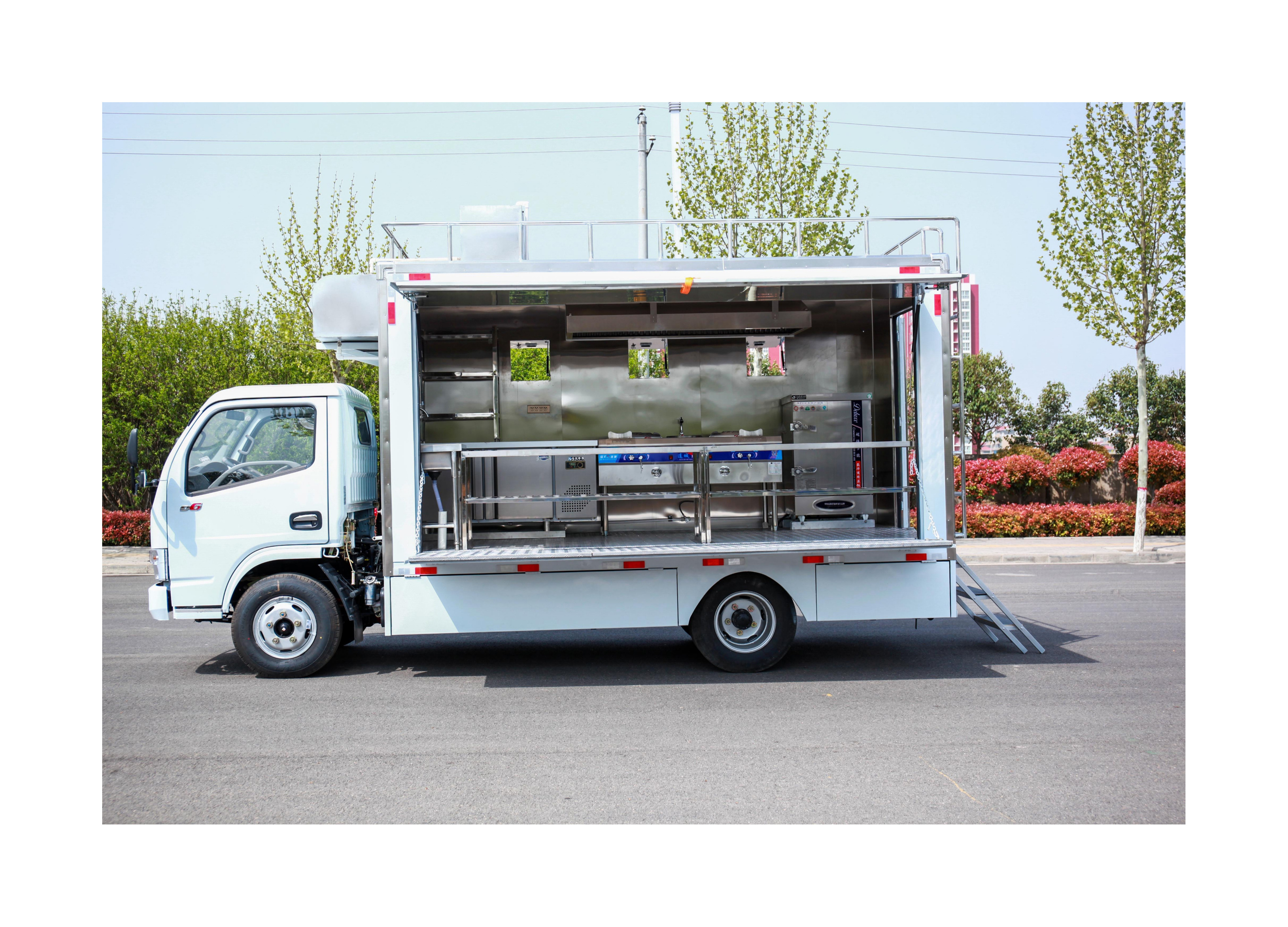 4*2 Dong Feng   Mobile street food truck  coffee van for sale