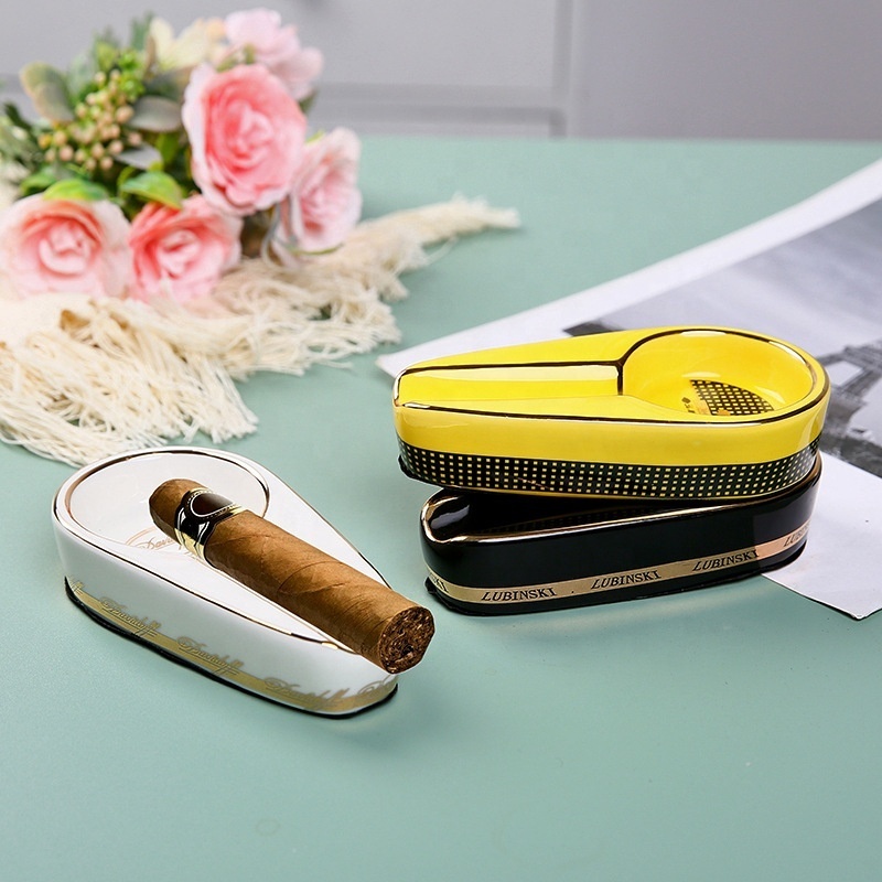 Wholesale Modern Single Rests Custom Logo Gadgets Table Ceramic Cigar Ashtray with Cigar Holder