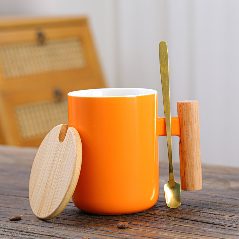 Nordic Porcelain Coffee Ceramic Mug With Wooden Handle Ceramic Mug With Bamboo Lid and Spoon Porcelain M