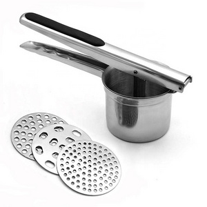 Factory wholesale 3 PCS Interchangeable Discs Silicone Grip Handles Vegetable masher Stainless Steel Potato Ricer