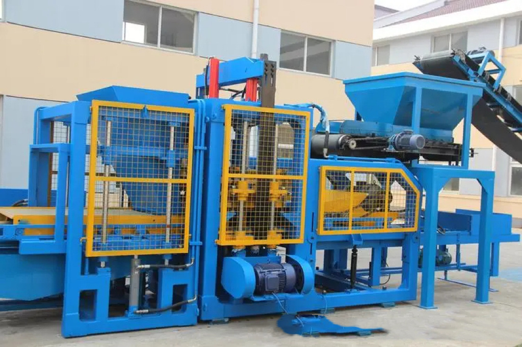 Interlocking Brick Machine QT4 25 Hydraulic Fully automatic Concrete Hollow Block Maker Fabricating