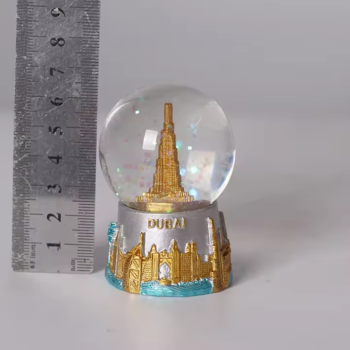 Luxurious Dubai Building Snow Globe Souvenir Gift Custom Snow Globe For Home Decoration