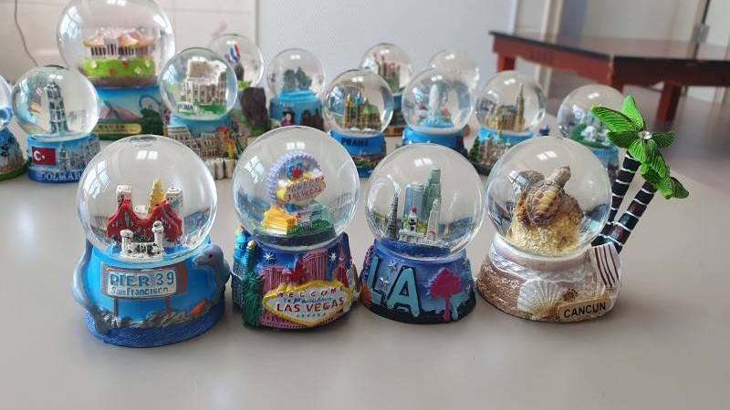 Christmas customized snow ball resin souvenir custom globe Gift Home and Decoration Easter 3D Moose Water Glass Snow Globe