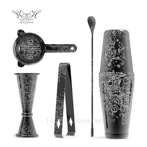 High Quality 304 Stainless Steel Bar Tools Custom Pattern Etching Engraved Complete Boston Cocktail Shaker Bartender Kit