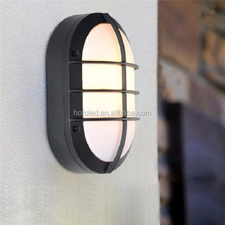 IP65 Outdoor Caged Bulkhead Light 10W Oval Wall Mounted Night Light