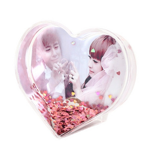 Good quality wedding loving gift glitter cheap heart shape plastic photo frame snow globe