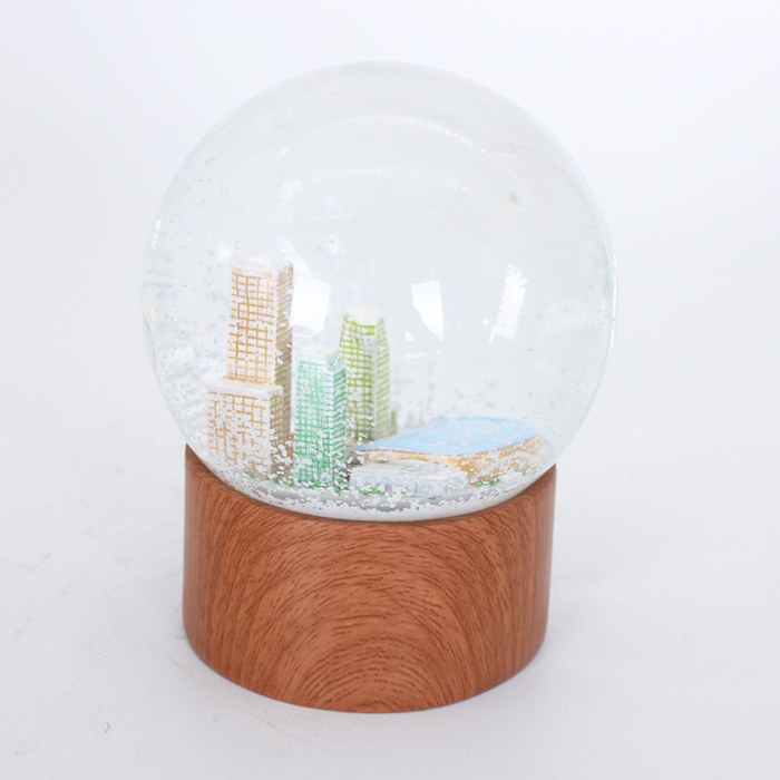 Custom Snow Globe Resin Skyscraper Home Decoration Snow Globe Glass