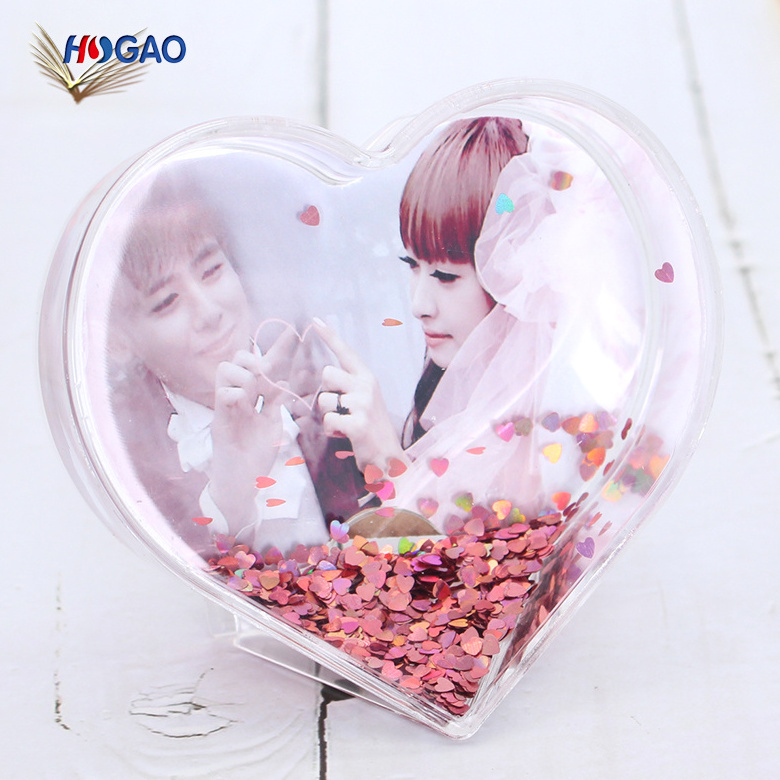 Good quality wedding loving gift glitter cheap heart shape plastic photo frame snow globe