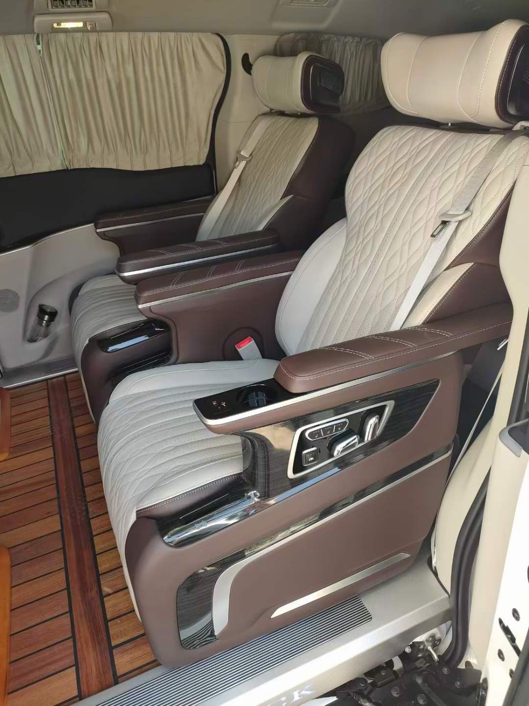 High quality matched Auto Conversion Electric Car Chair Luxury VIP Seats For Mercedes-Benz Metris Sprinter  Maybach Middle & Rea