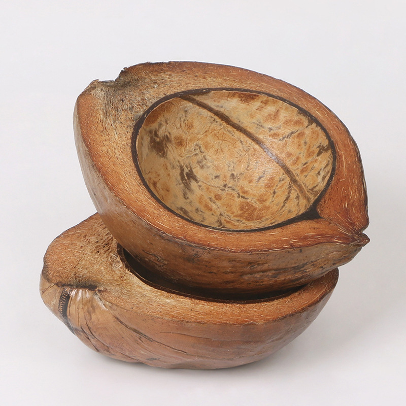 Hot Selling  Natural Handmade Eco-friendly Coconut Shell Candle For Party Home Decoration