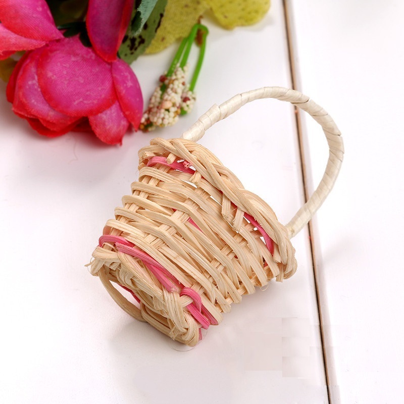 Rattan mini hand-held basket pastoral style photography props small miscellaneous Christmas mini gift basket