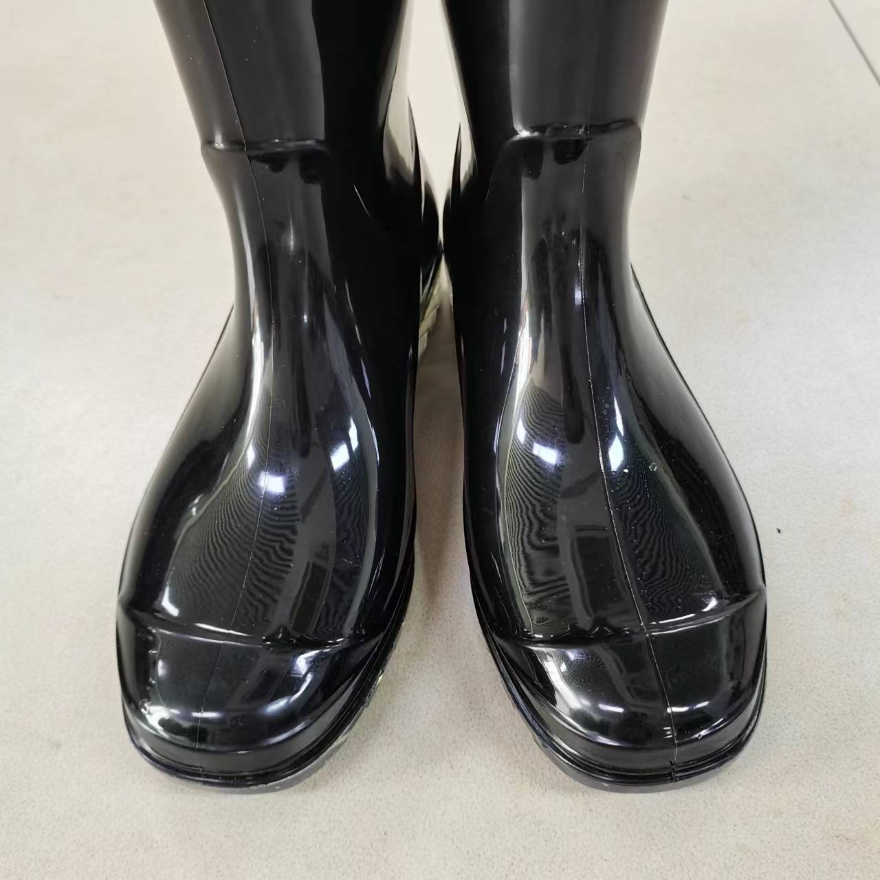 2023 new design rain boots for lady black gumboots fashion cheap men clear pvc rain boots