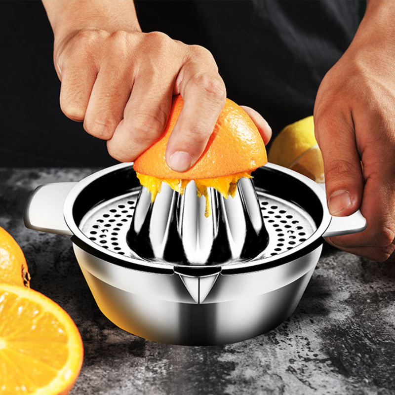 Manual Citrus Orange Grapefuit Reamer Rotation Press Juicer 304 Stainless Steel Lemon Squeezer with Strainer