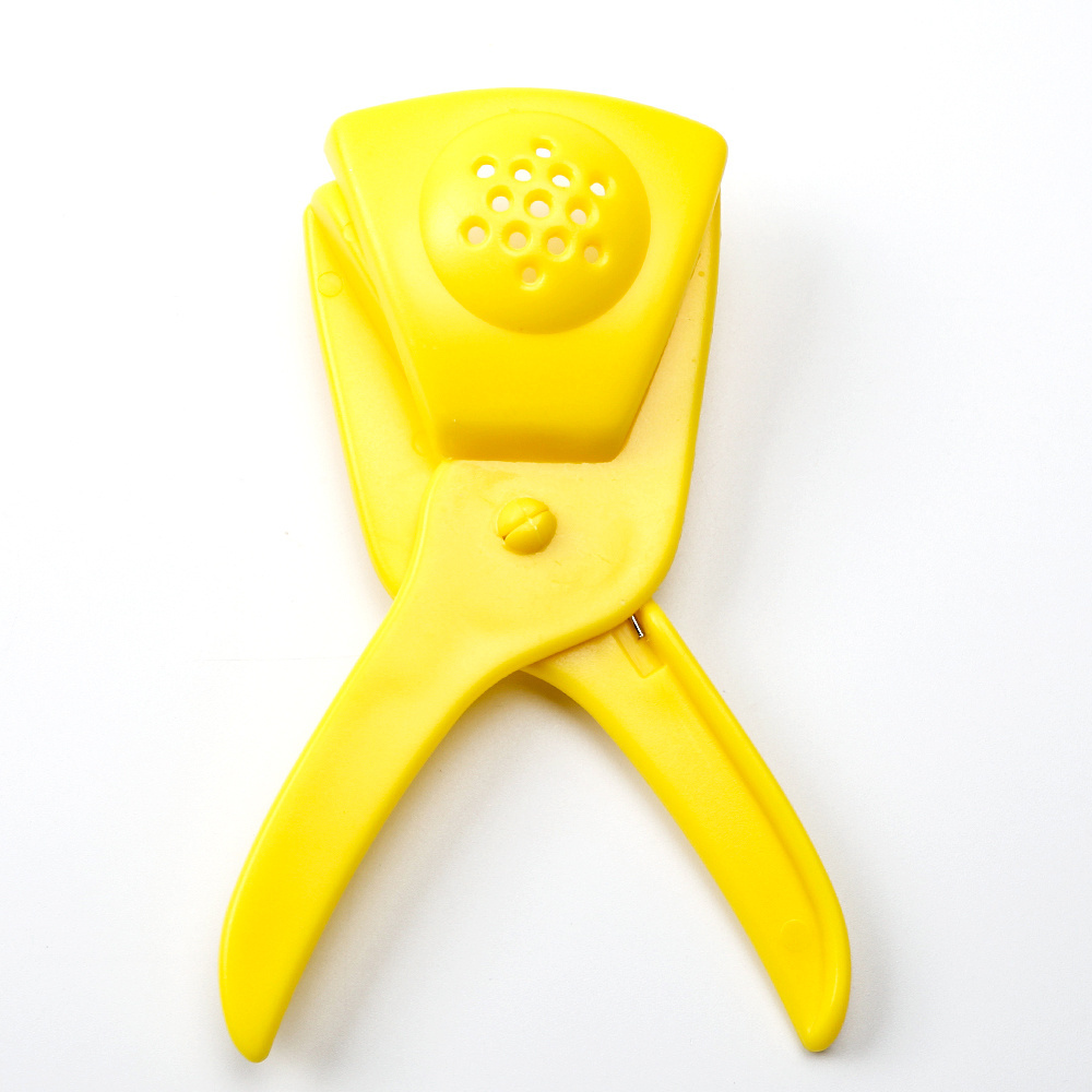 Home Use Hand Plastic Lemon Lime Clip Kitchen Cutter