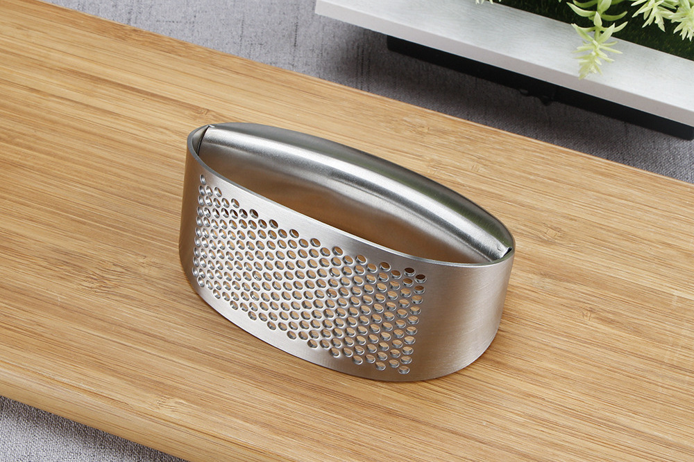 Garlic Press Garlic Crusher Kitchen Garlic Rocker 304 Food Grade Stainless Steel Ginger Crusher Ergonomic Handle for Finger Labo