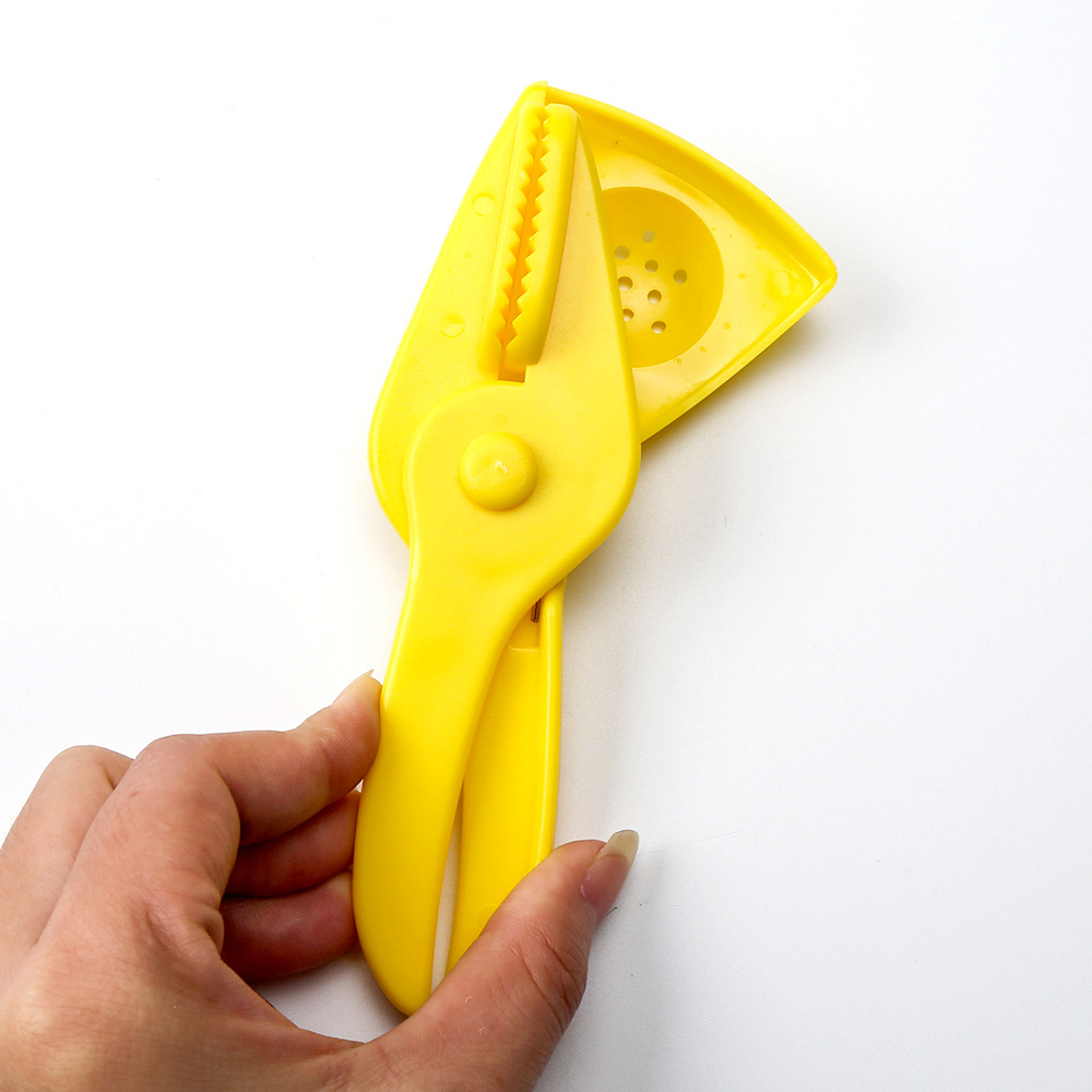 Home Use Hand Plastic Lemon Lime Clip Kitchen Cutter