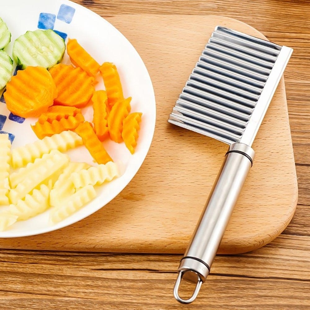 Crinkle Cutter French Fry Cutter Stainless Steel veggies Crinkle Cutter Knife Wave Crinkle Cut Tool Carrot Slicer