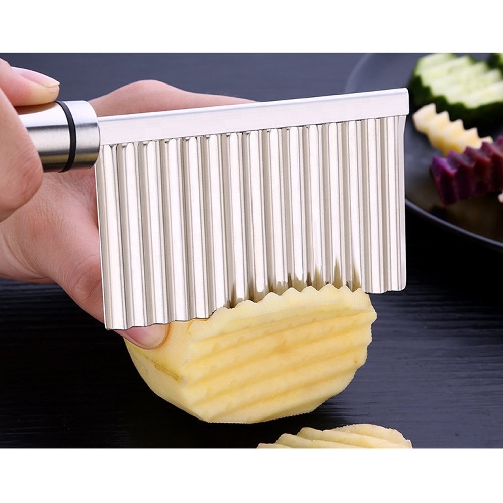 Crinkle Cutter French Fry Cutter Stainless Steel veggies Crinkle Cutter Knife Wave Crinkle Cut Tool Carrot Slicer