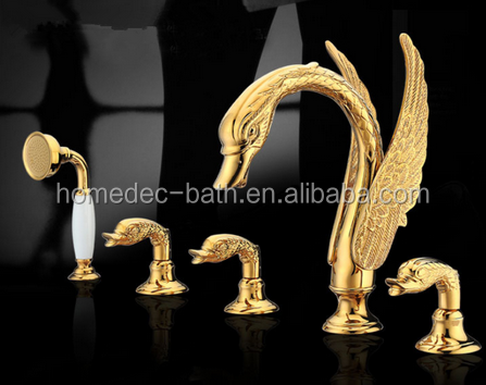 Triple Handles Gold Plated Swan Bathtub Faucet Waterfall Widespread Bathtub Faucet